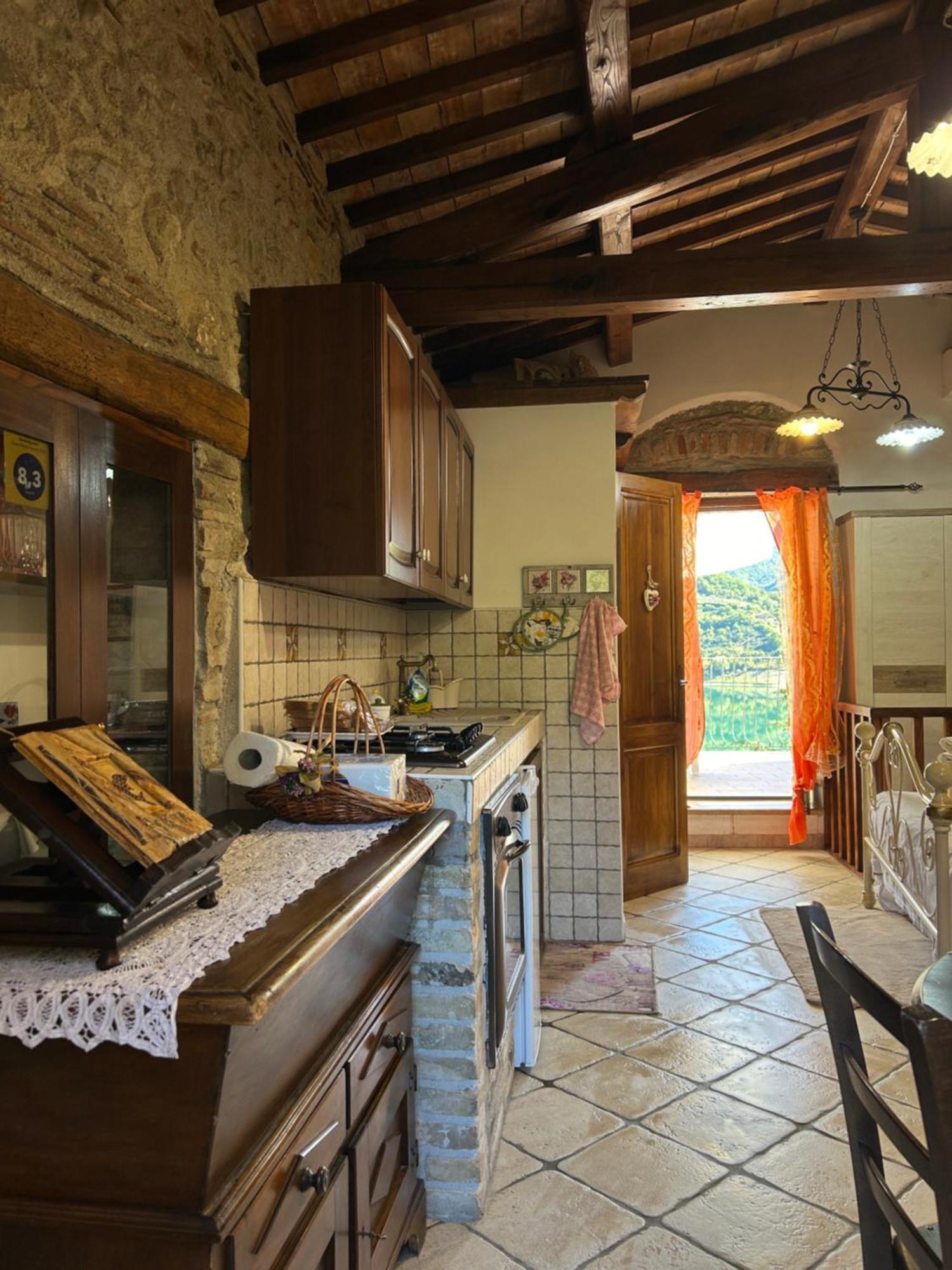 Colle di Tora B&B La Casetta Sul Lago מראה חיצוני תמונה
